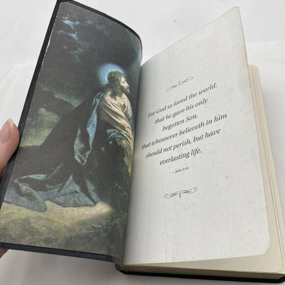 KJV King James Version Holy Bible Book Red‎ Letter Zondervan Religious Vtg 2002 - Picture 9 of 16